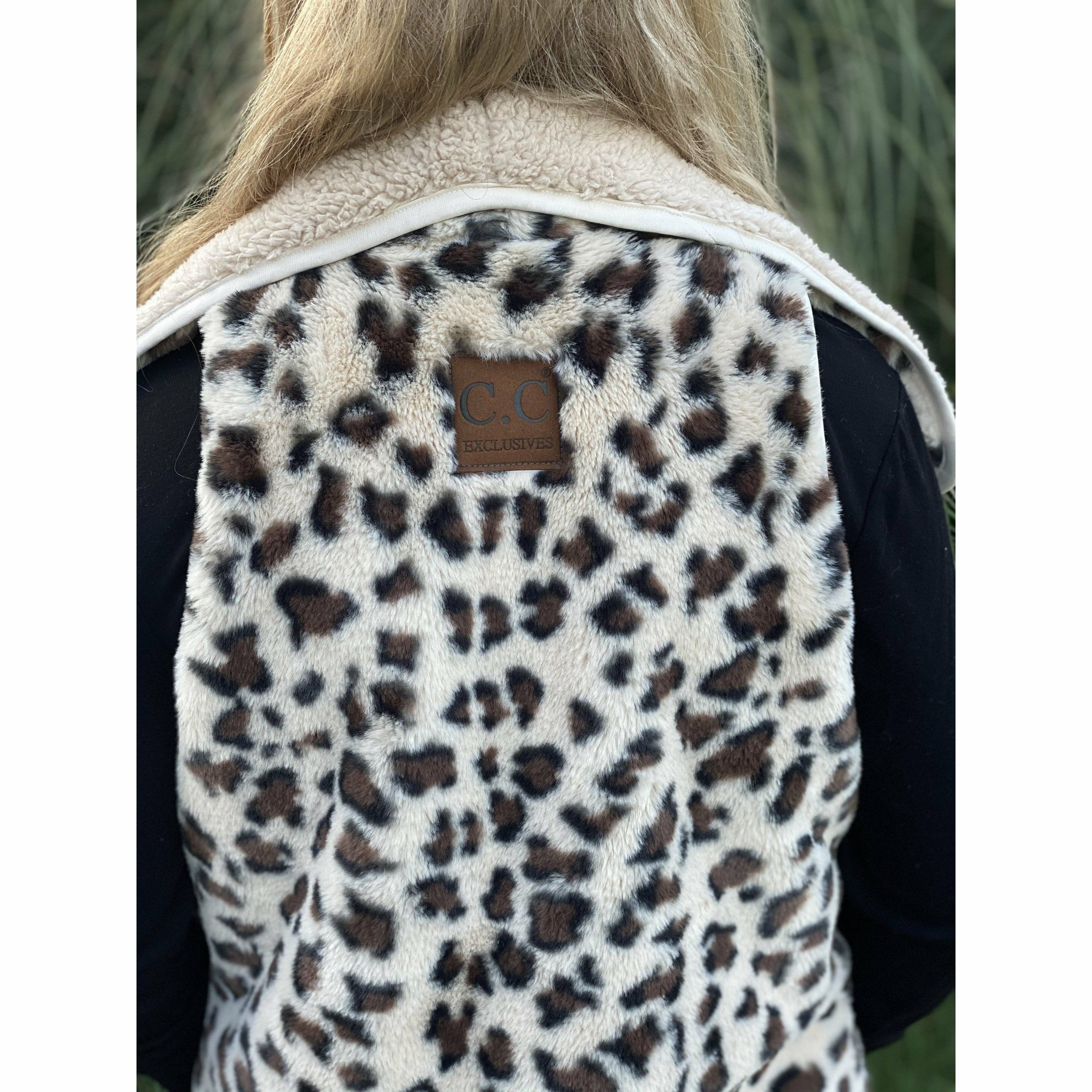 Reversible Leopard Print Sherpa/Faux Fur Vest VT716: S