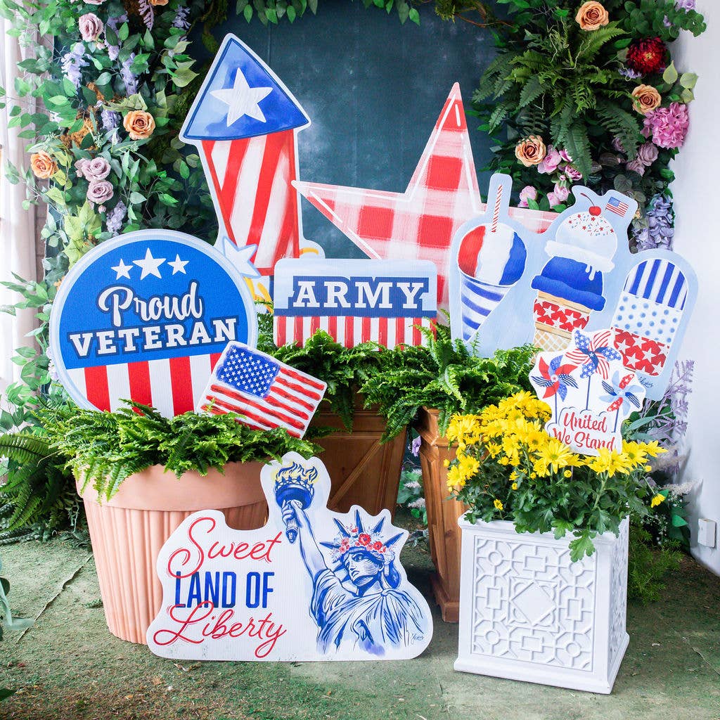 Gingham Star Garden Stake Set: Large Royal Blue