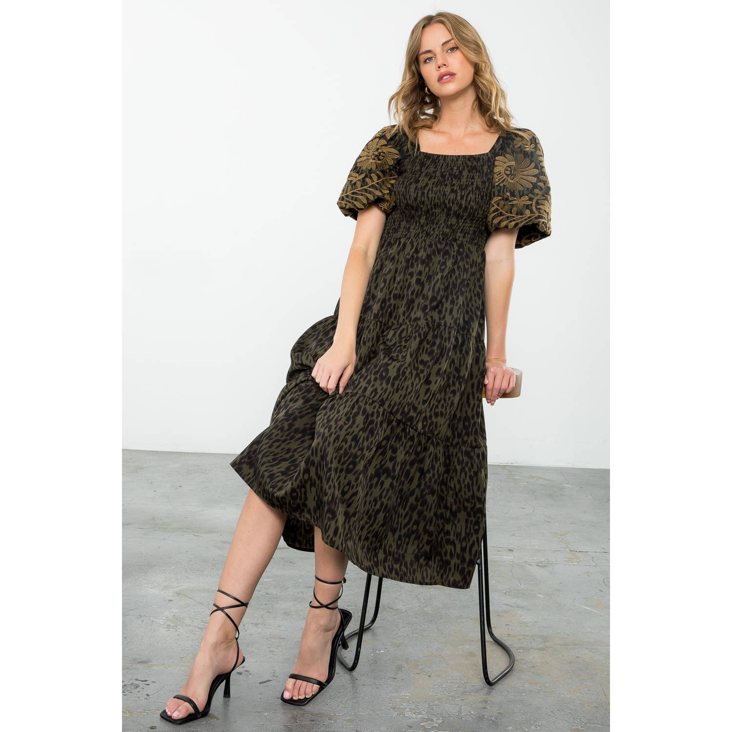 Olive Puff Sleeve Cheetah Print Midi Dress with Tiers: OLIVE