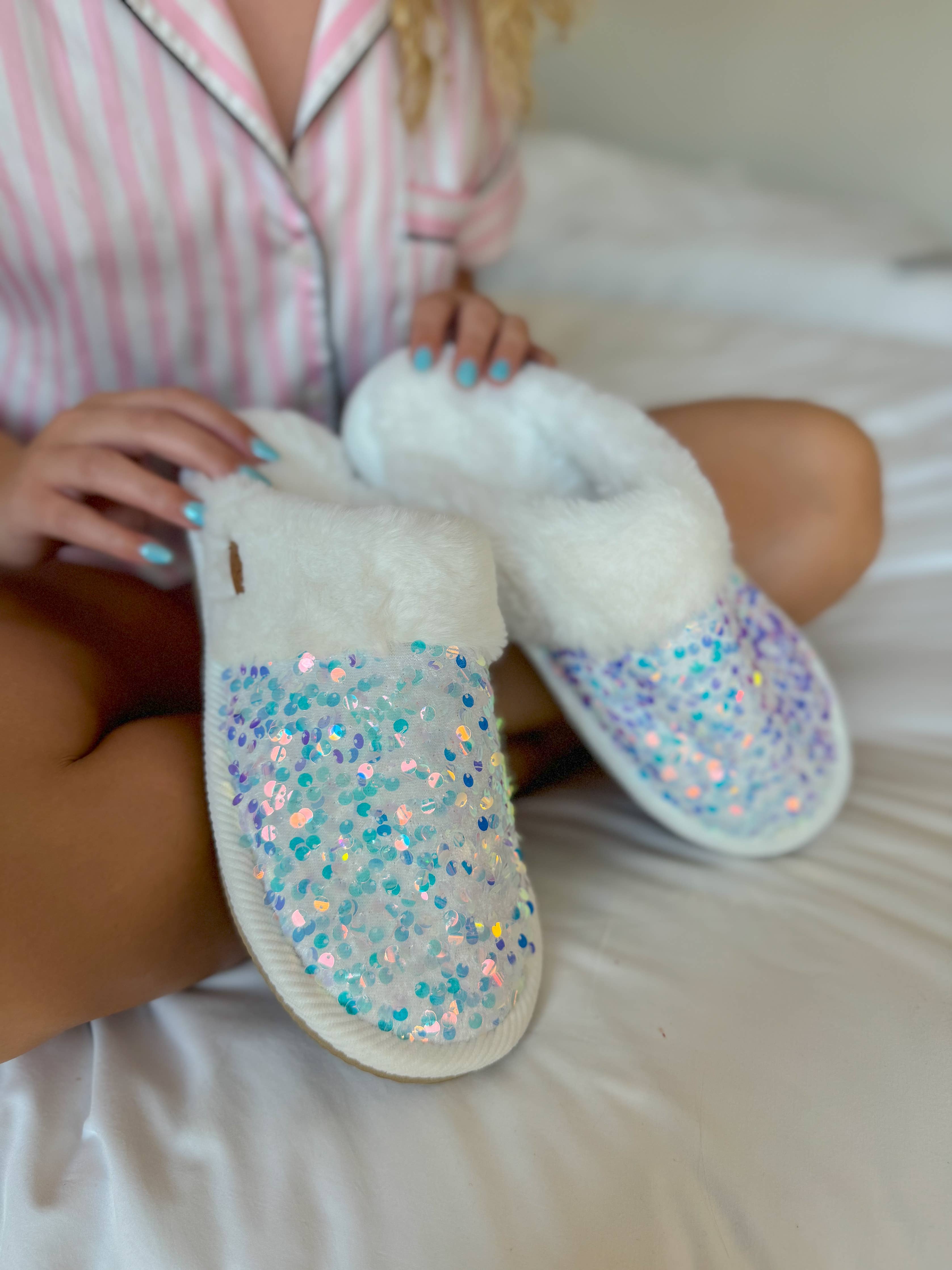 Sequin Faux Fur C.C Slippers SPE0012: Red / SM/MD