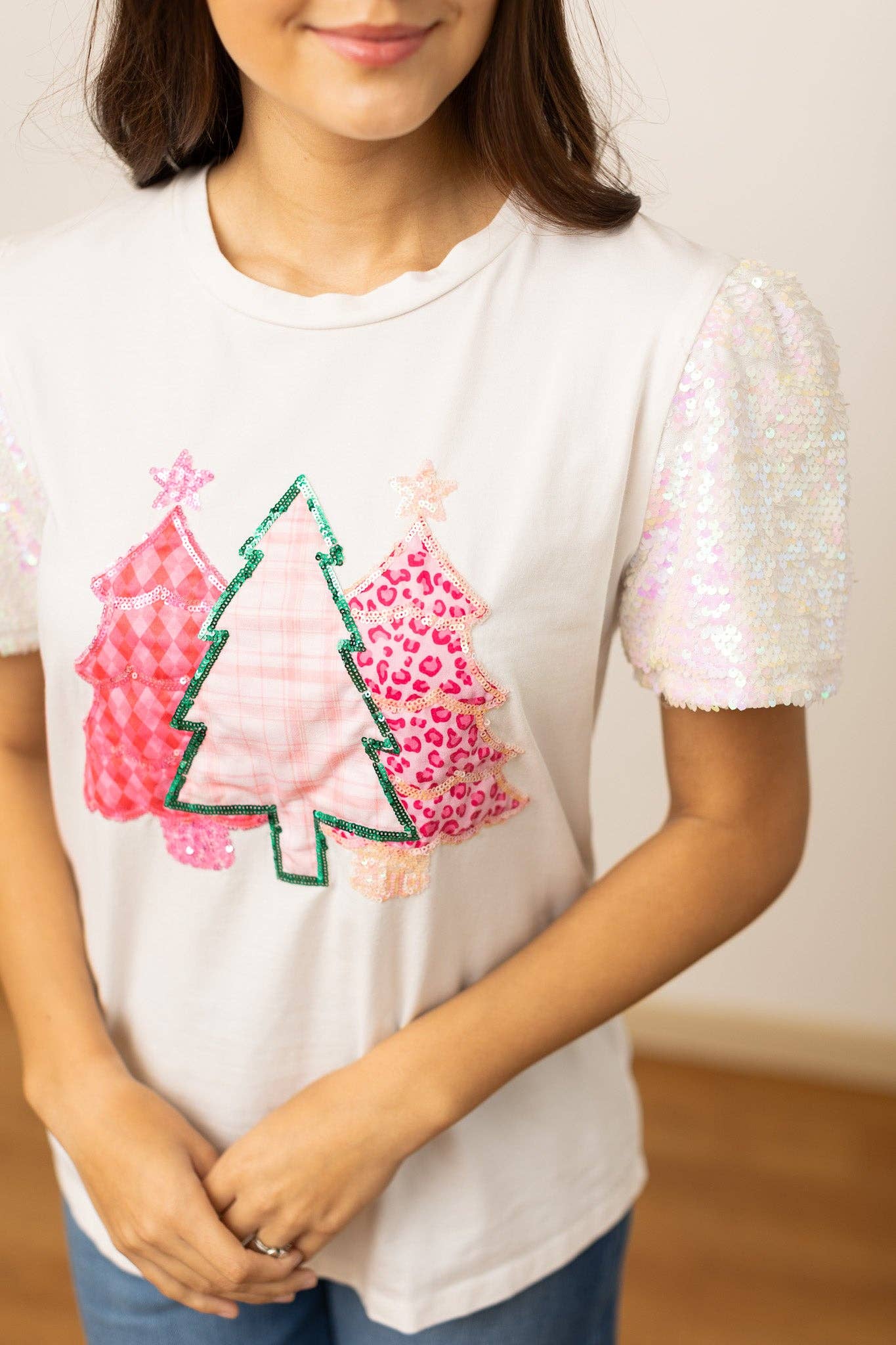 Sequin Trees on White Sequin Sleeve Top: White / M