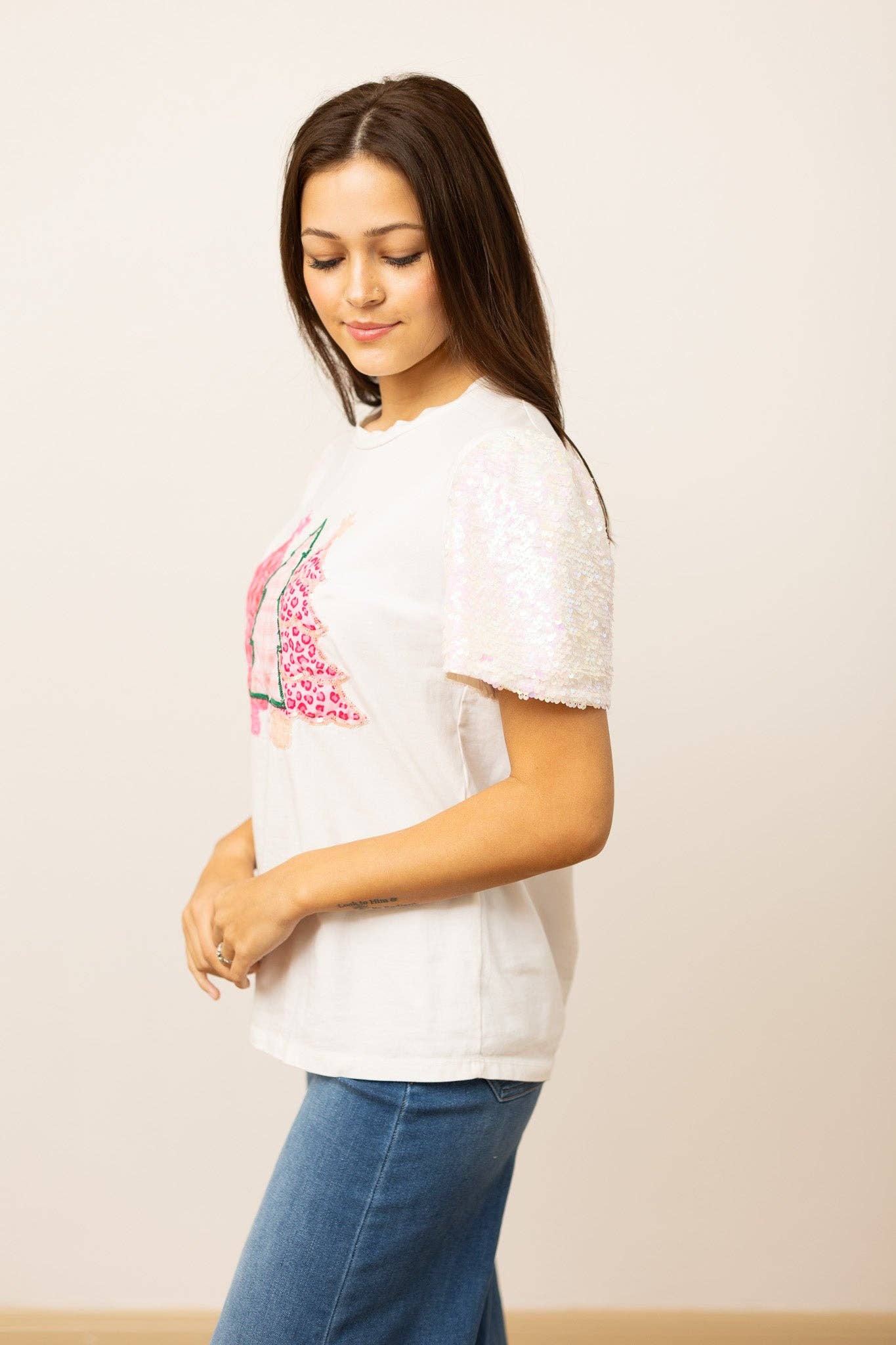Sequin Trees on White Sequin Sleeve Top: White / M