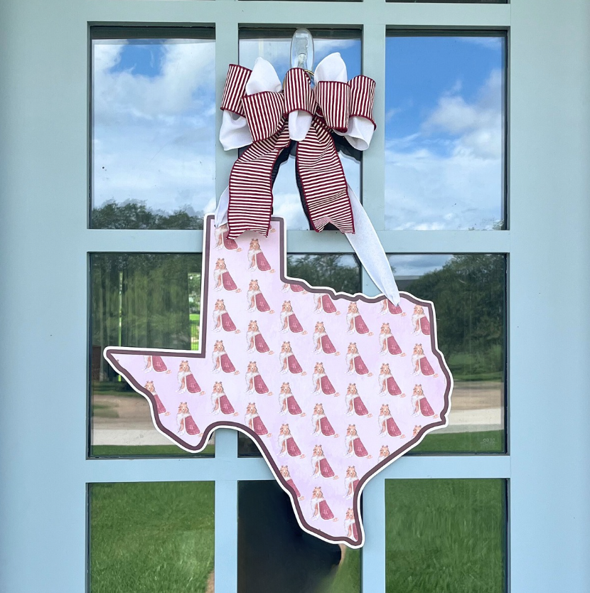 Queen of Aggieland (Pattern)- Door Hanger: Yes, please include the bow