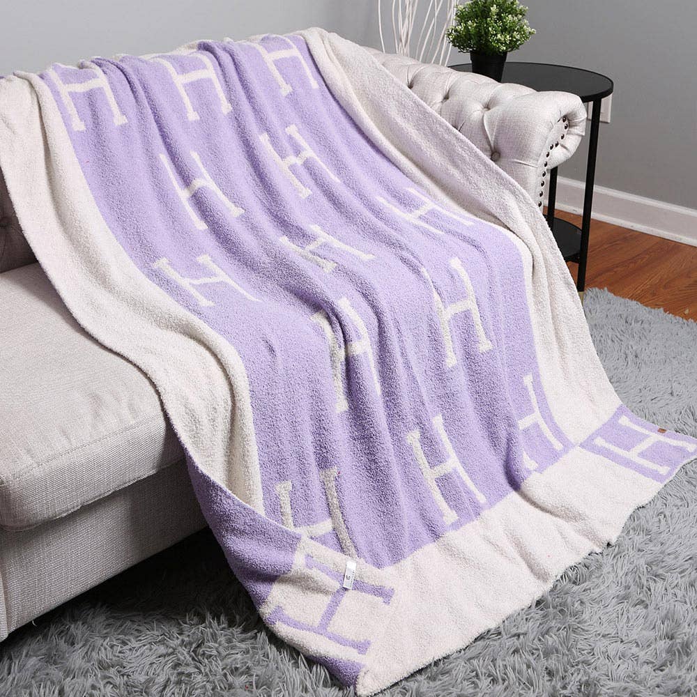 H Initial Monogram Patterned Reversible Throw Blanket: Black faux Hermes