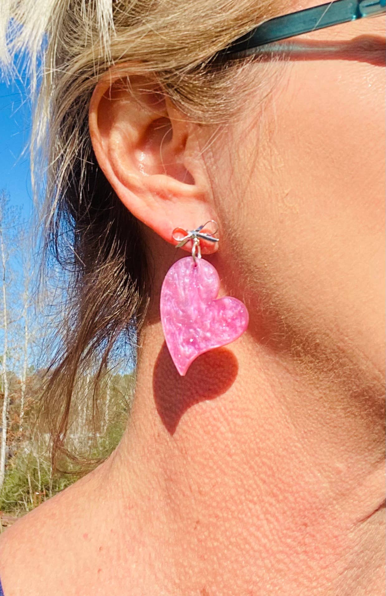 VALENTINE PINK SHIMMER WITH SILVER BOW HEART EARRINGS