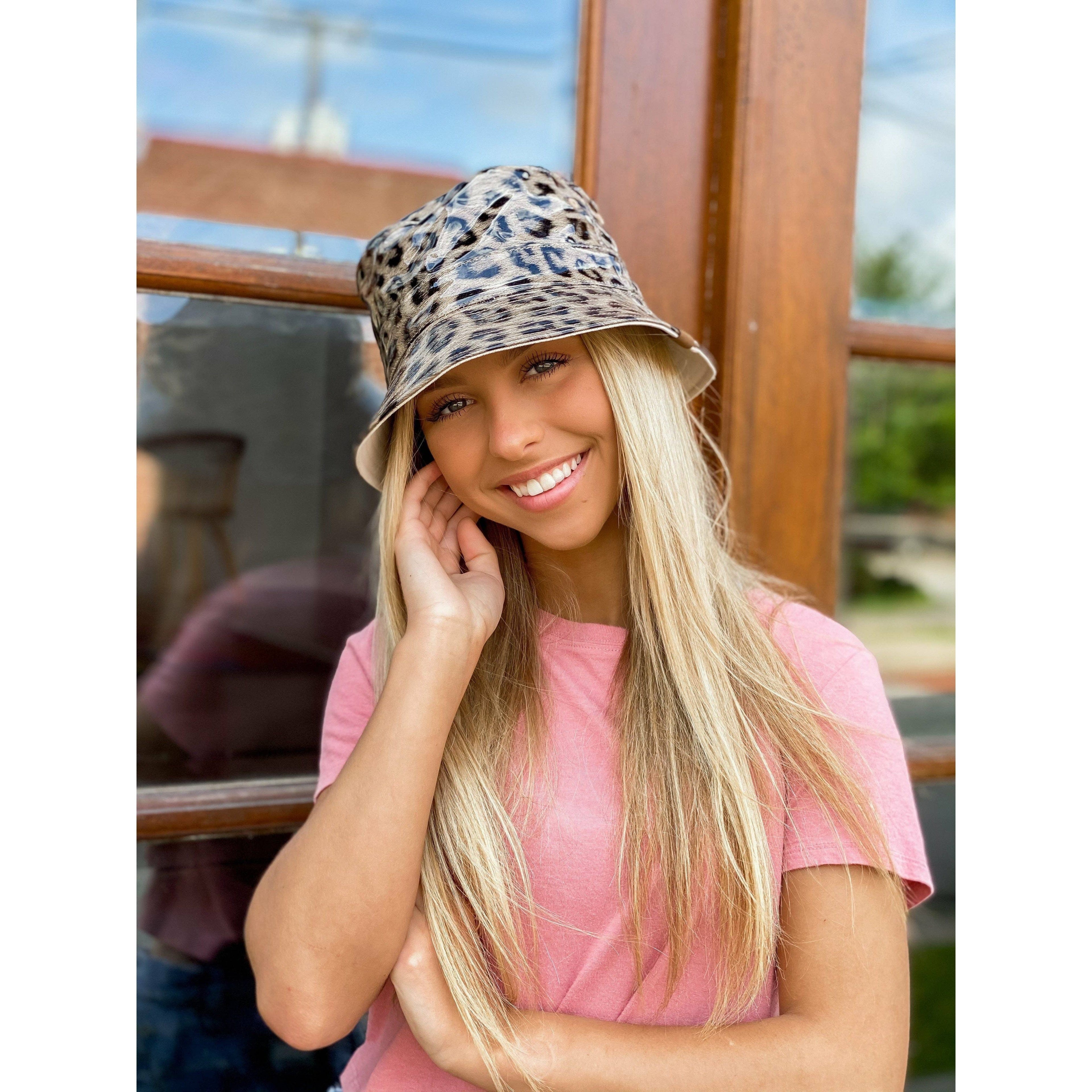 Leopard Reversible Rain Bucket Hat BK: Dark Beige