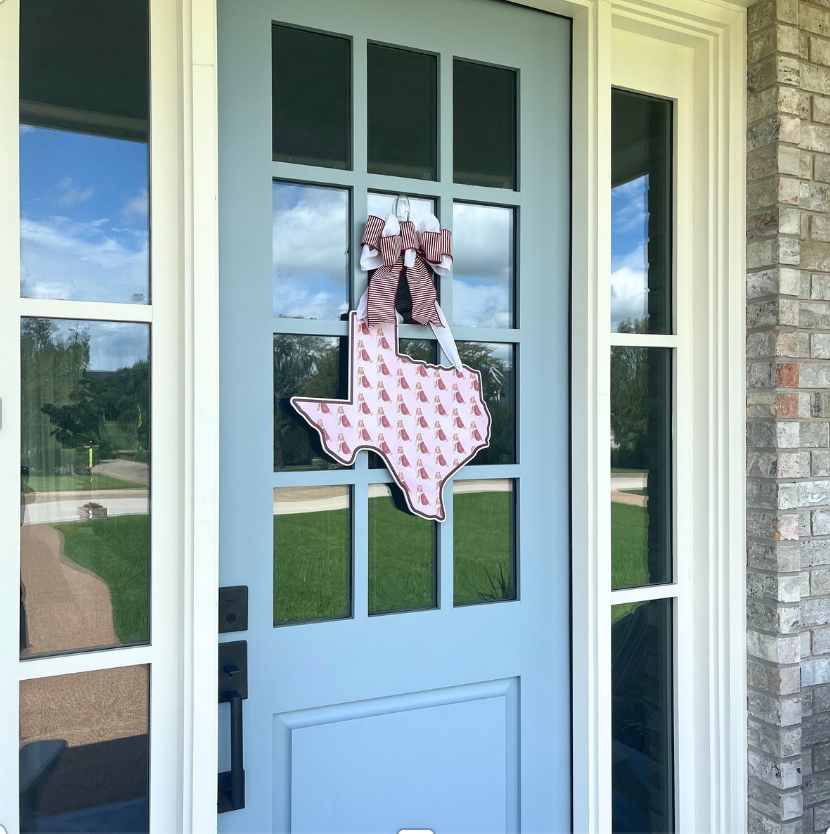 Queen of Aggieland (Pattern)- Door Hanger: Yes, please include the bow
