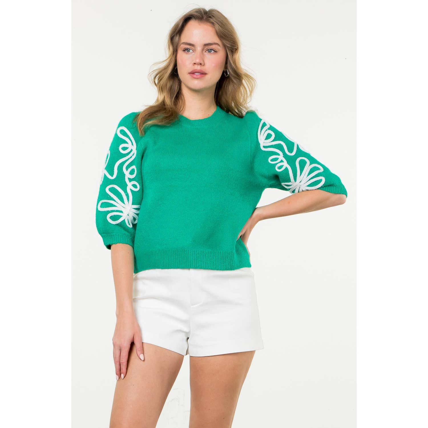 Short Sleeve Embroidered Detail Knit Top: GREEN
