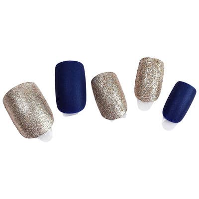 Square Short Press On Nails: First Kiss