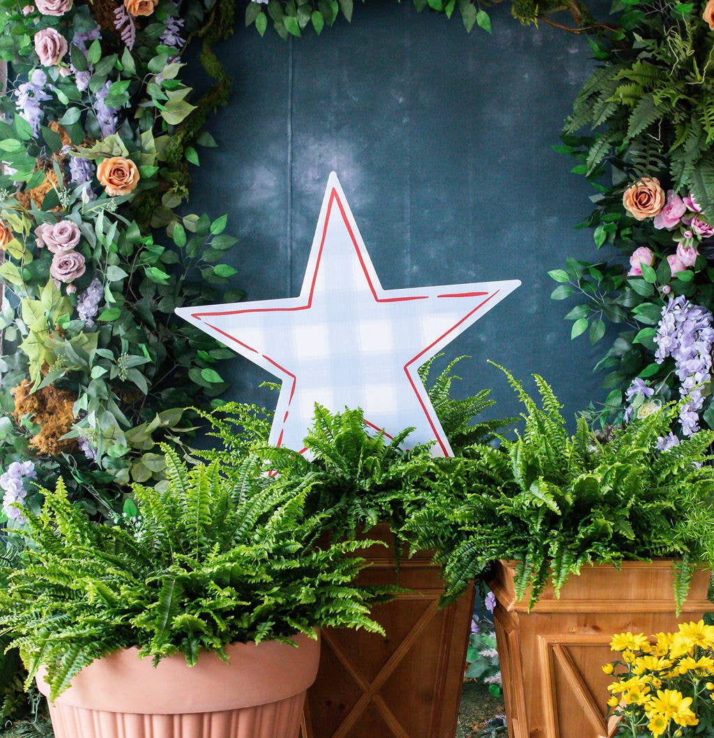 Gingham Star Garden Stake Set: Large Royal Blue