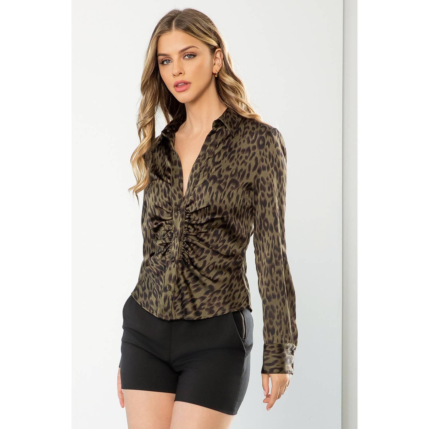 Leopard Print Button Up Blouse: OLIVE / XS-S-M-L(1-2-2-1)