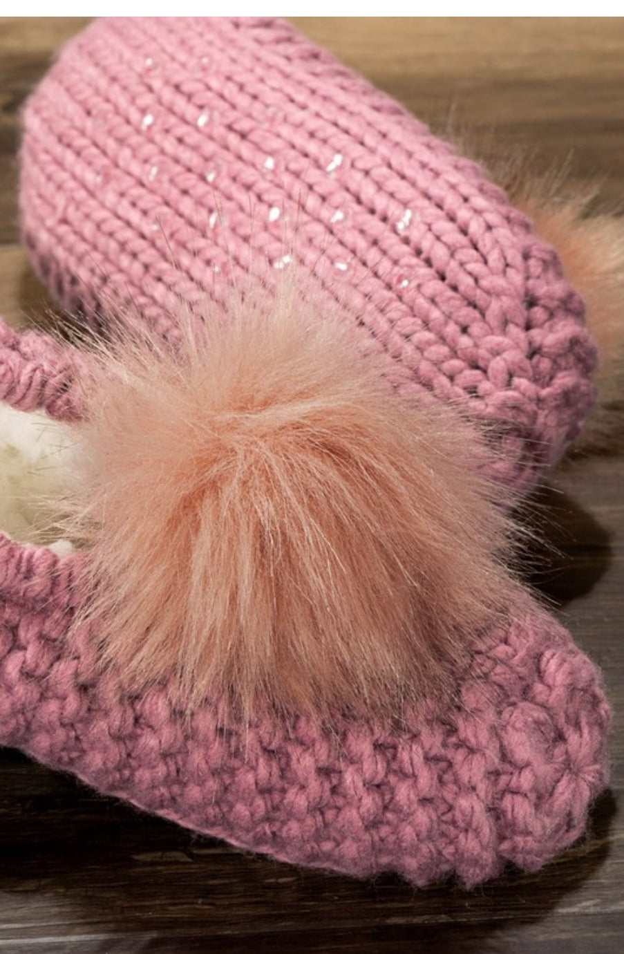 Pom-Pom Slippers