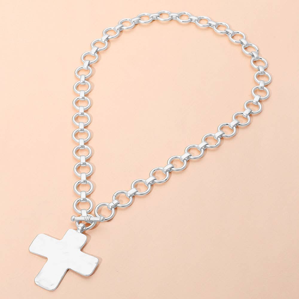 Hammered Matte Metal Cross Pendant Chunky Chain Toggle Necklace: Gold