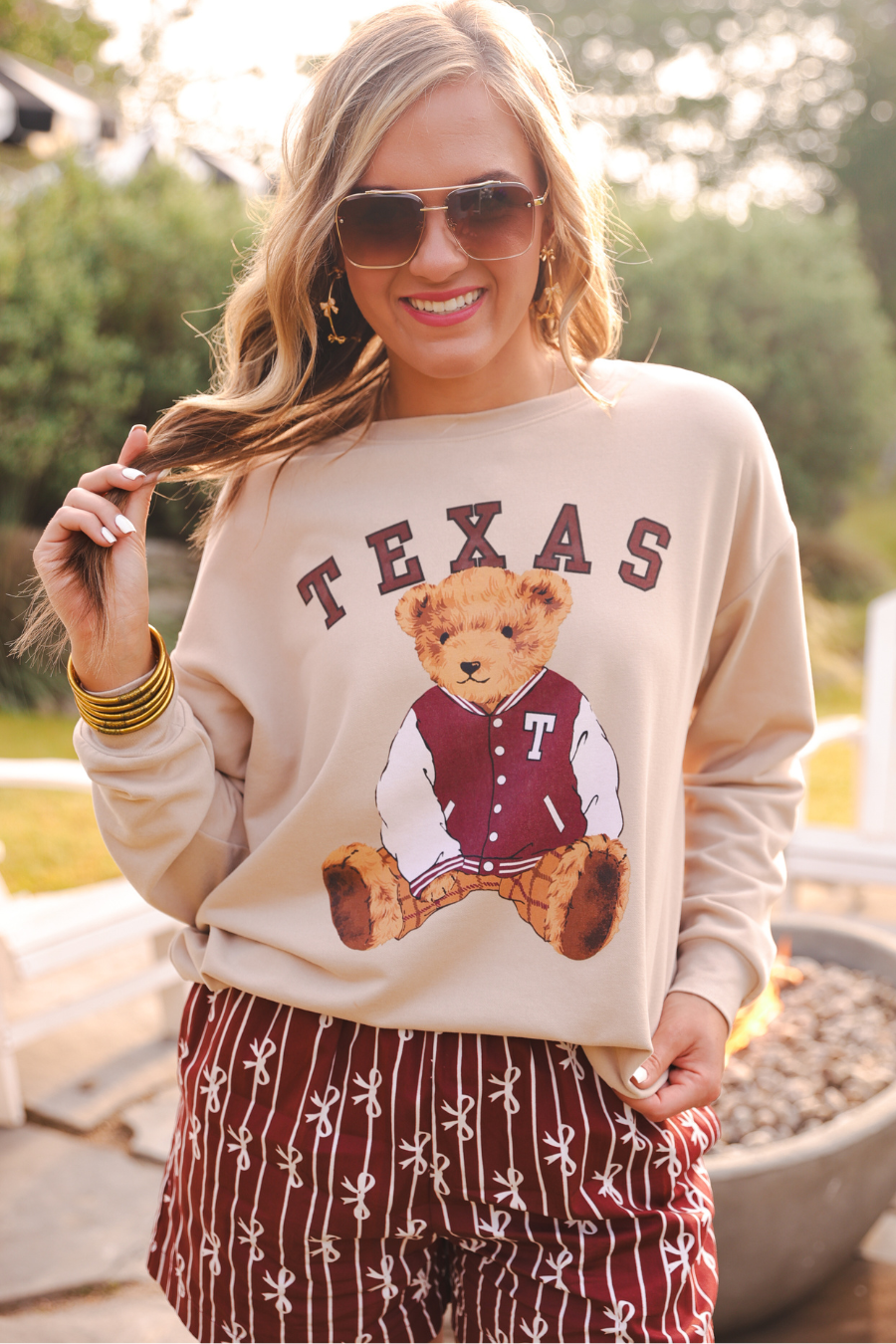 Benny The Bear Texas Pullover- Maroon: Neutral / Medium