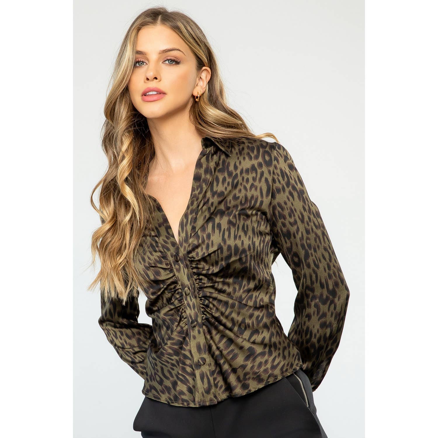 Leopard Print Button Up Blouse: OLIVE / XS-S-M-L(1-2-2-1)