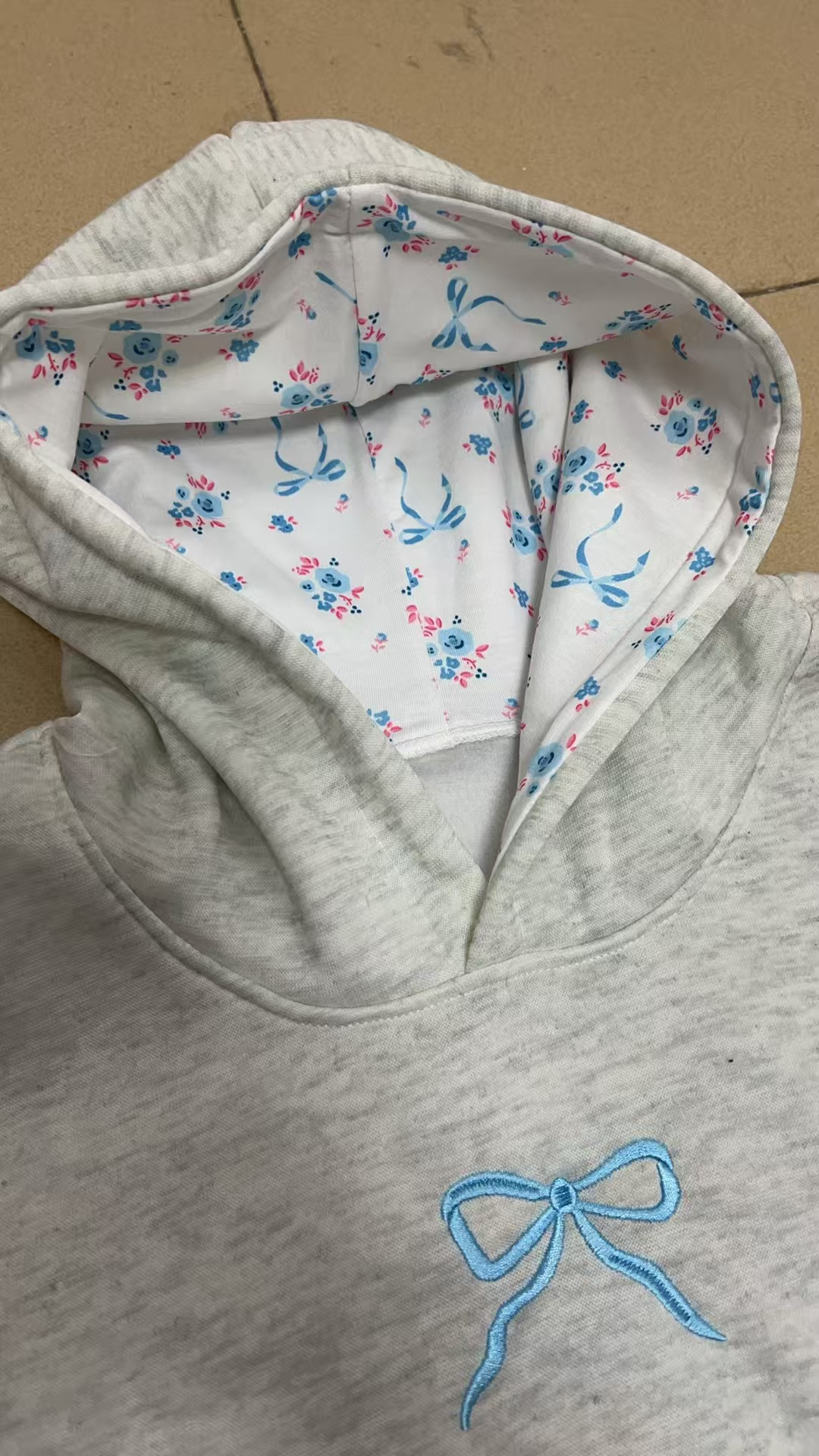 Bow Pattern Floral Hooded Sweatshirt: Pink / L