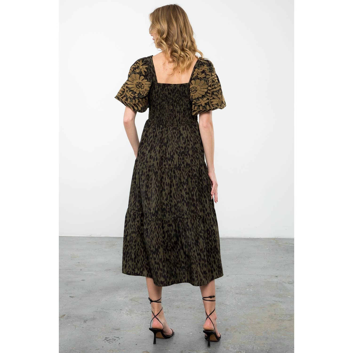 Olive Puff Sleeve Cheetah Print Midi Dress with Tiers: OLIVE