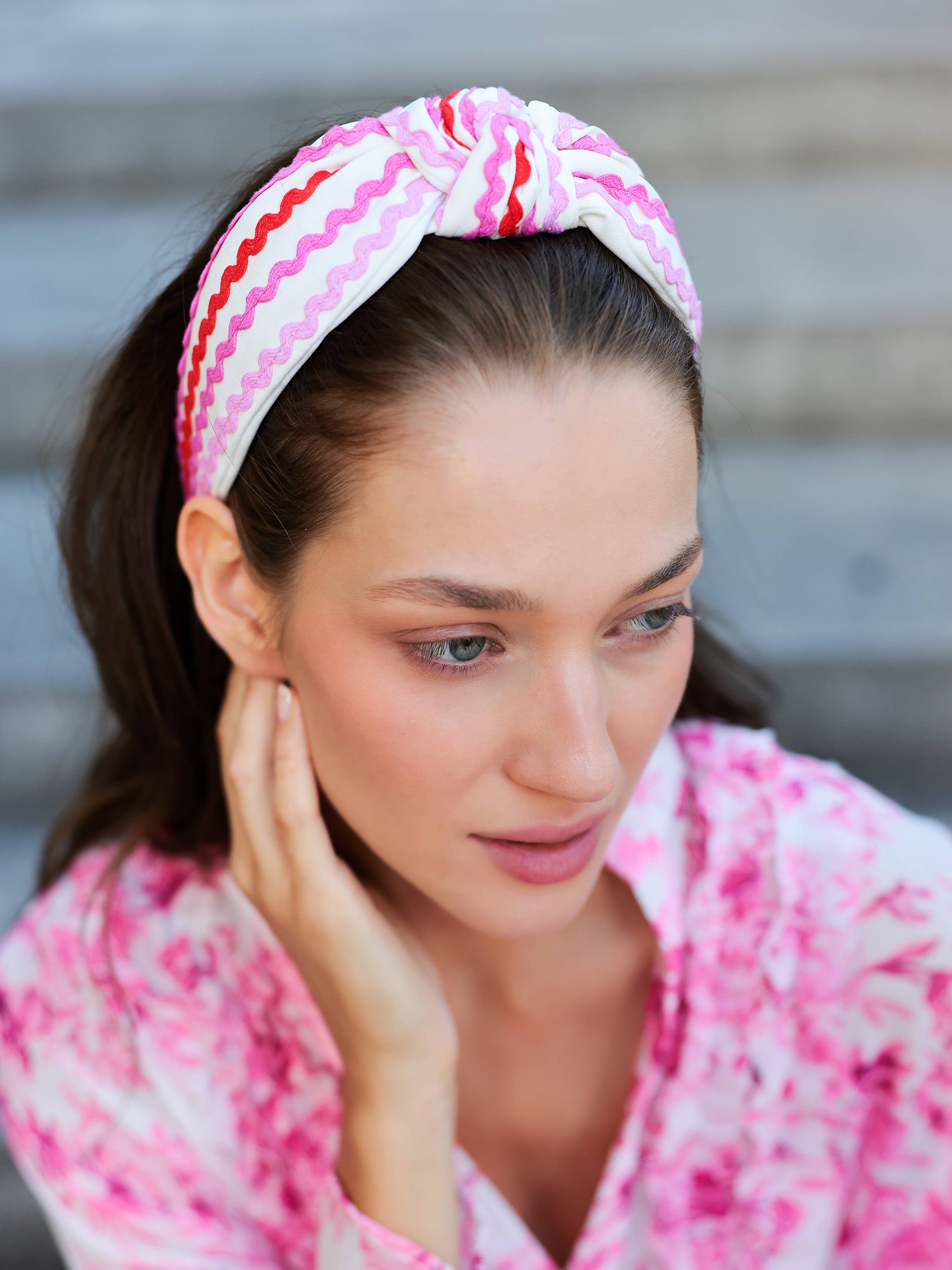 RIC RAC KNOTTED HEADBAND: PINK