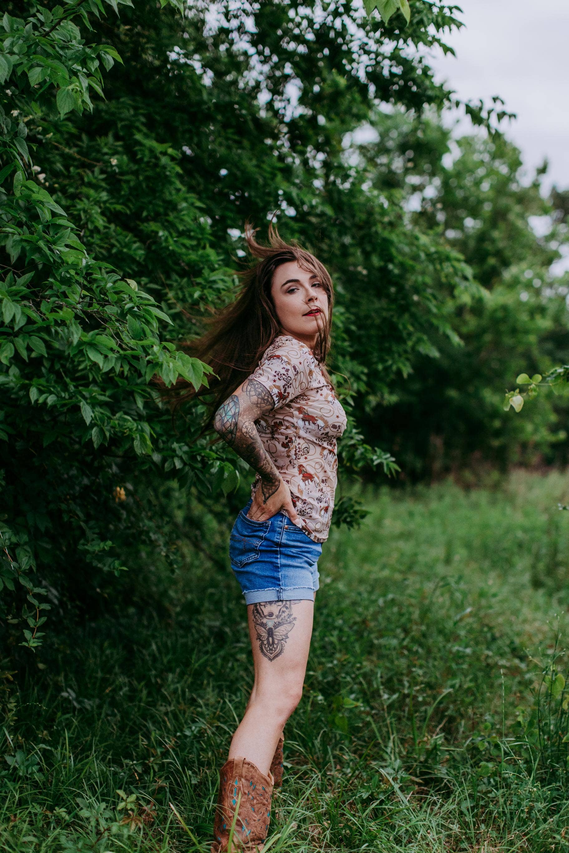 MK325 Rodeo Short Sleeve Mesh Top - Neutral: