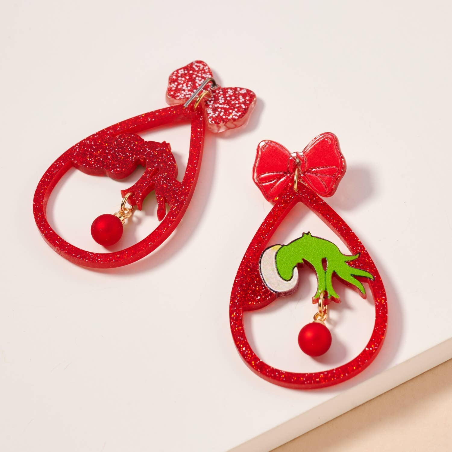 Christmas Green Monster Hand Dangling Earrings: Red / One / 4SE31113