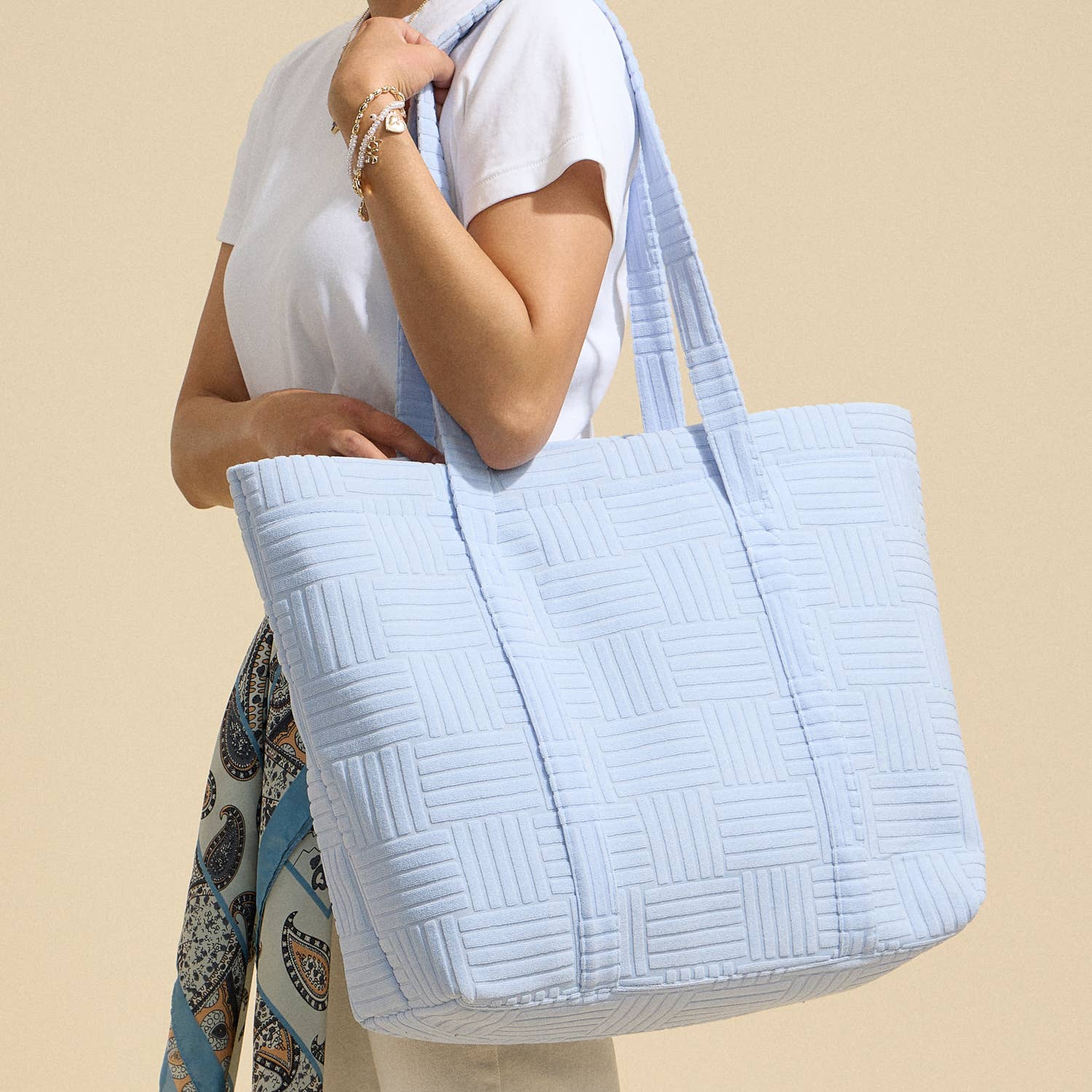 Quilted Tote Bag with Woven Texture: Light Blue / One / 5AG78035