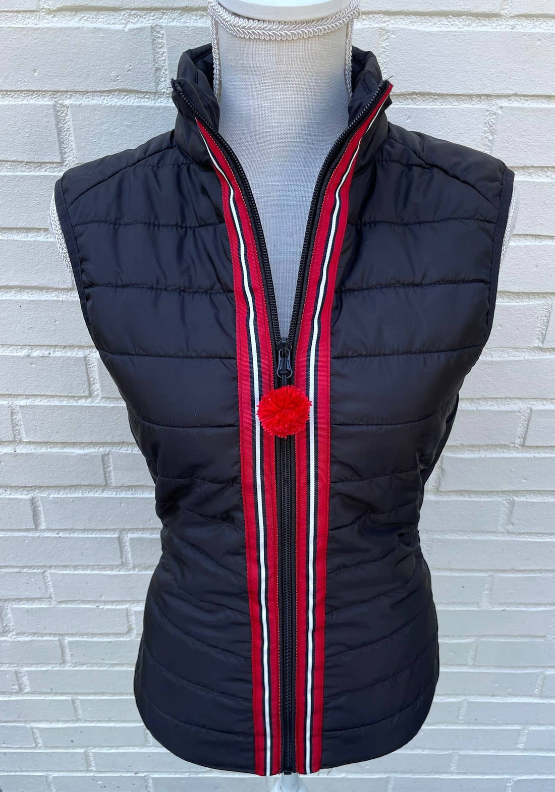 Maggie May Puffer Vest - Black w Black, White & Red Stripe: Black w Black White & Red Stripe Ribbon / S