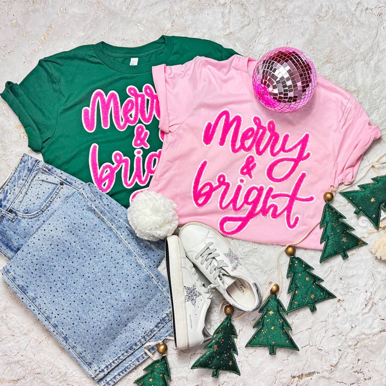 Merry and Bright Fluffy Tee: Evergreen / S