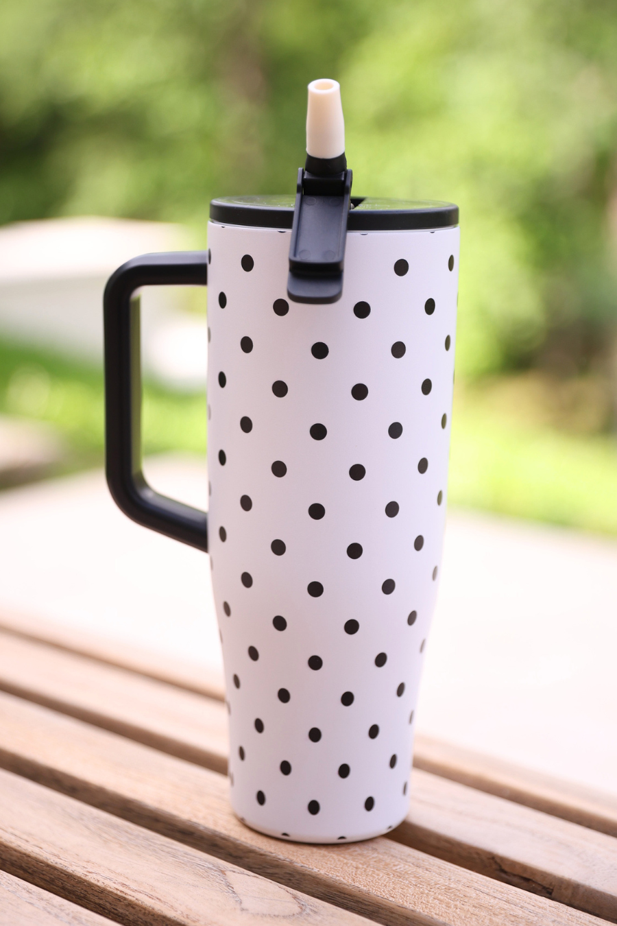 Jess Lea White Polka Dot Sleek Tumbler: White/Black