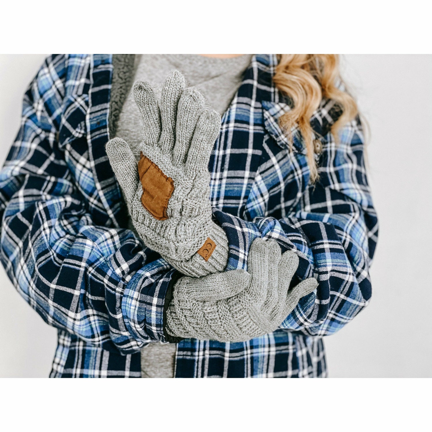 Solid Cable Knit CC Women&