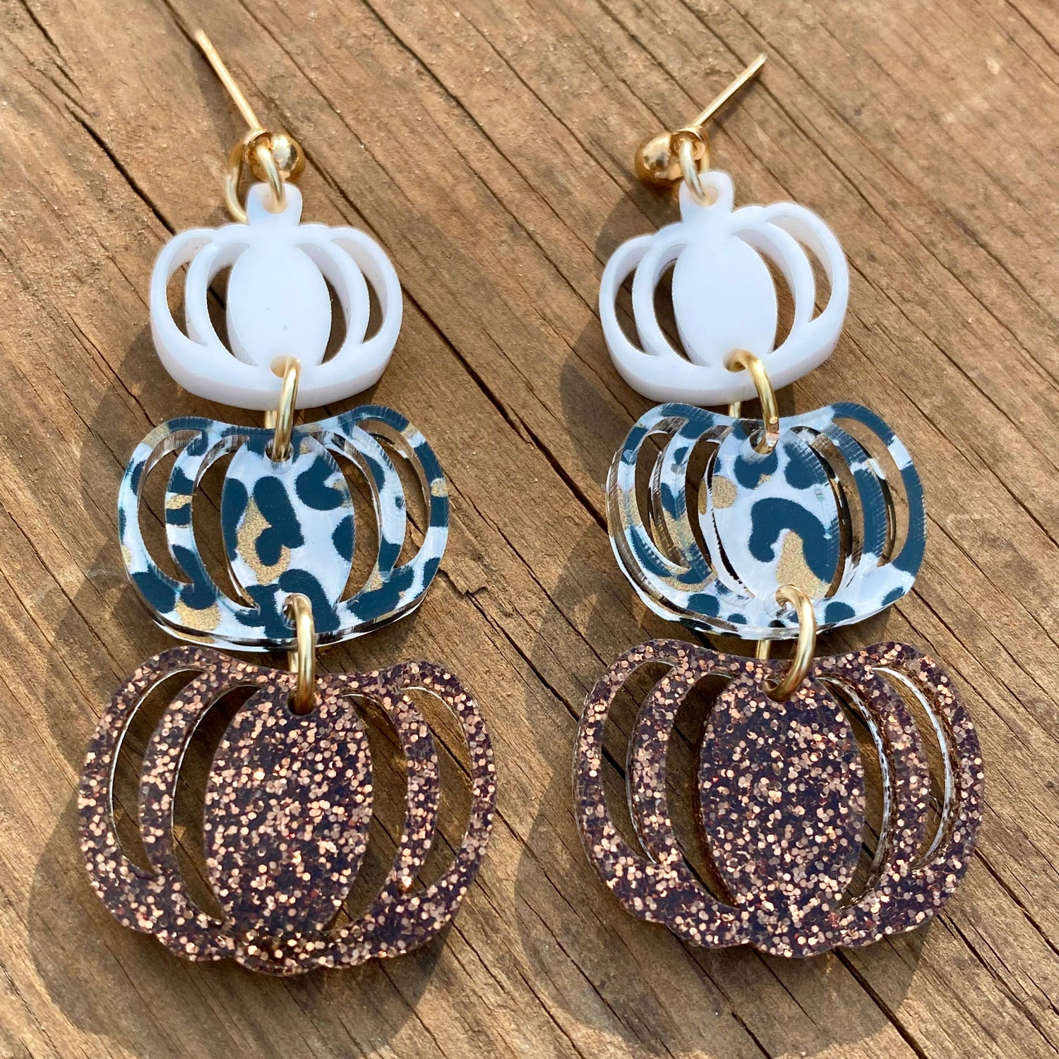 Wild Autumn Pumpkin Stacks