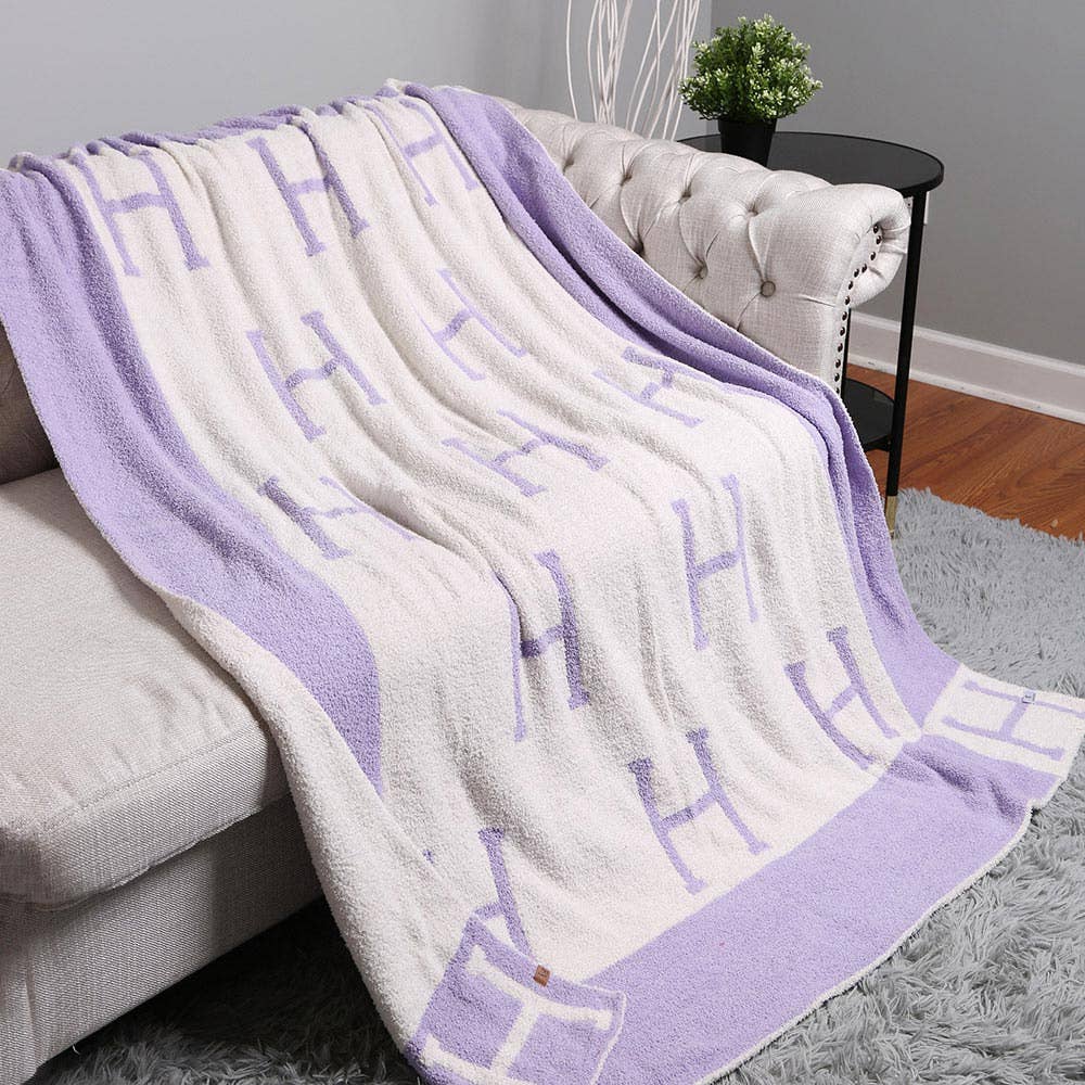 H Initial Monogram Patterned Reversible Throw Blanket: Black faux Hermes