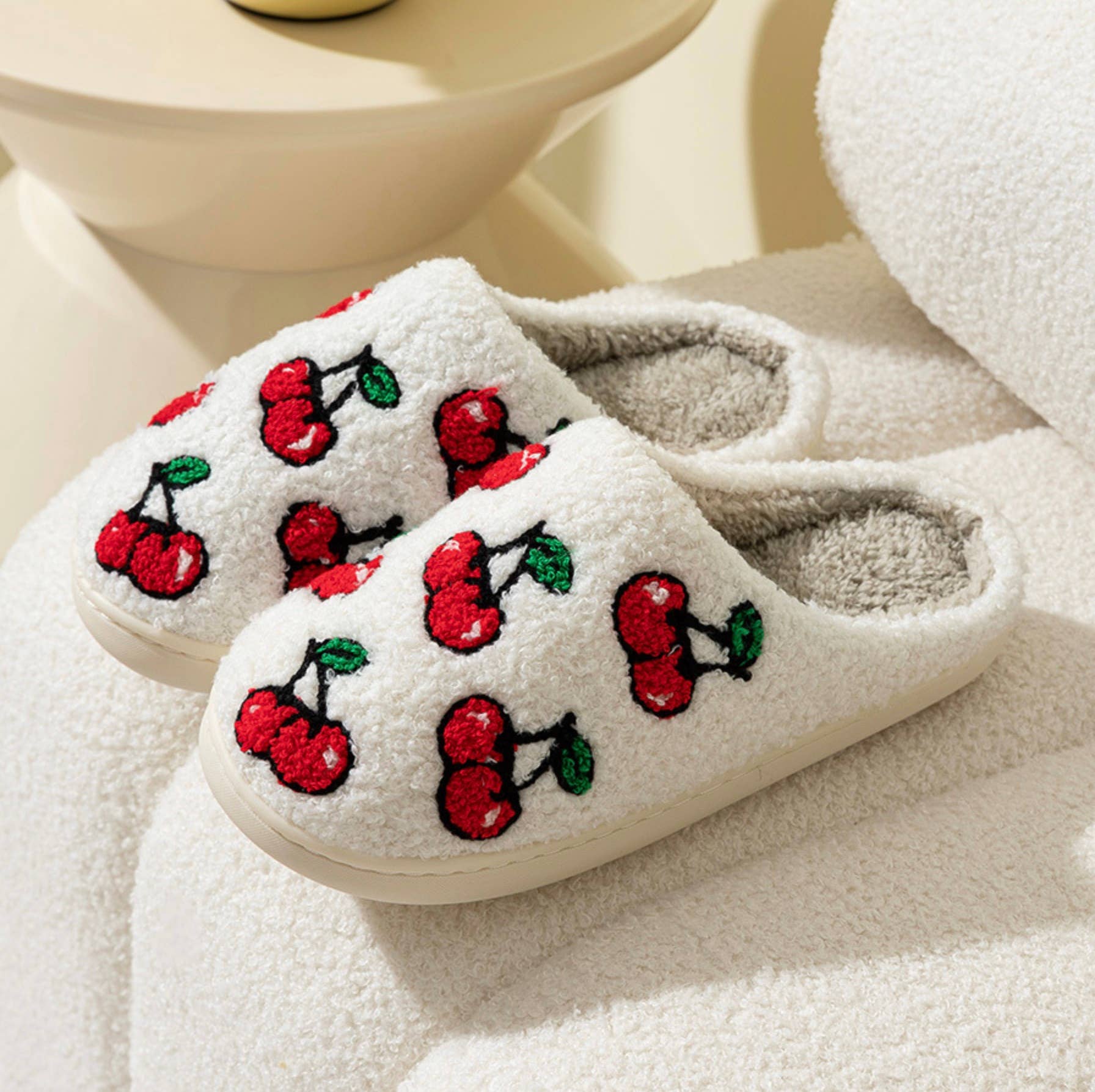 Comfy Fruit Slip-on Slippers : WATERMELON / M