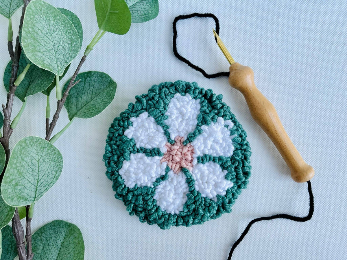 White Beginner Punch Needle Mug Rug Kit
