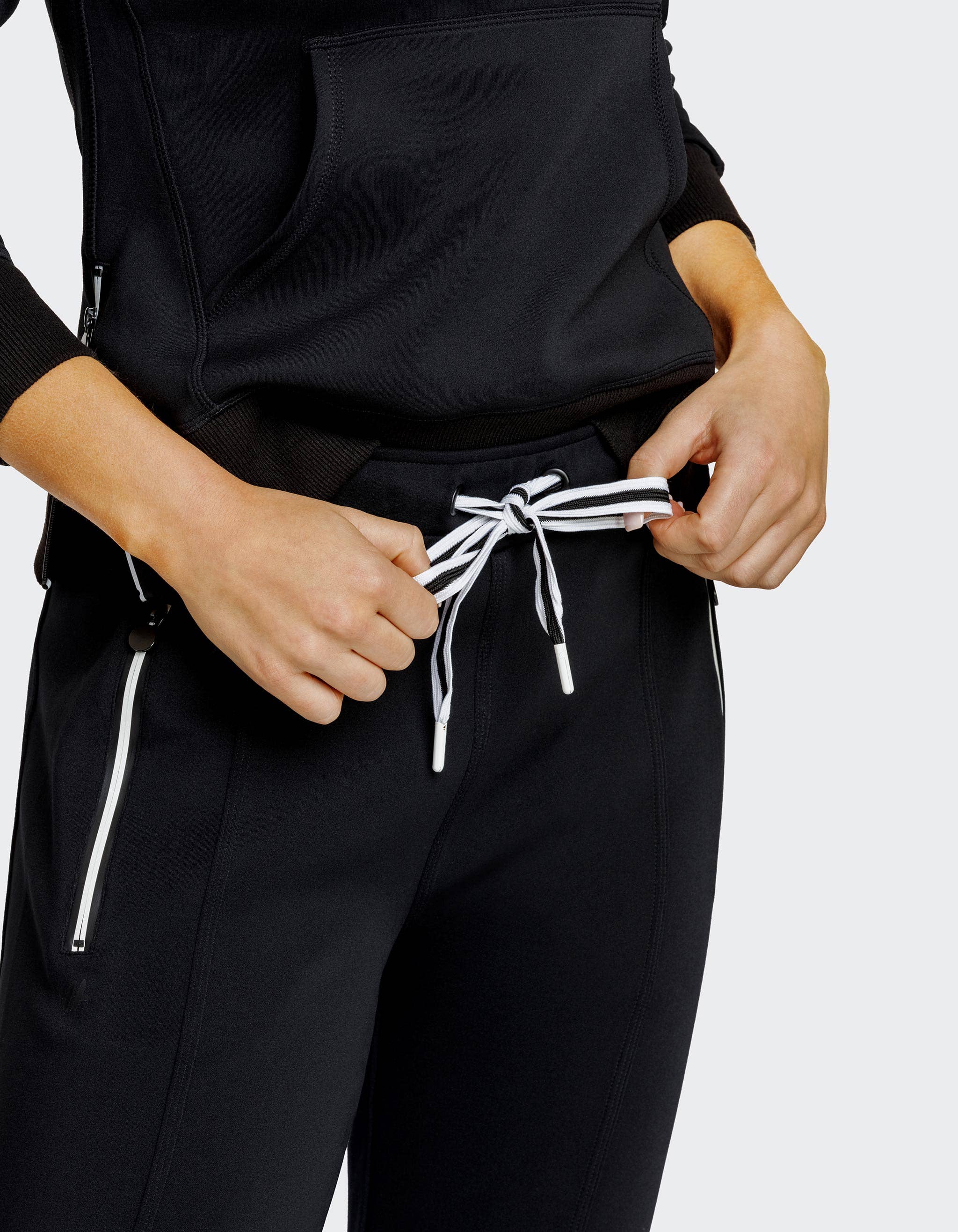 ELEANOR MID-RISE JOGGER - ONYX BLACK: Small