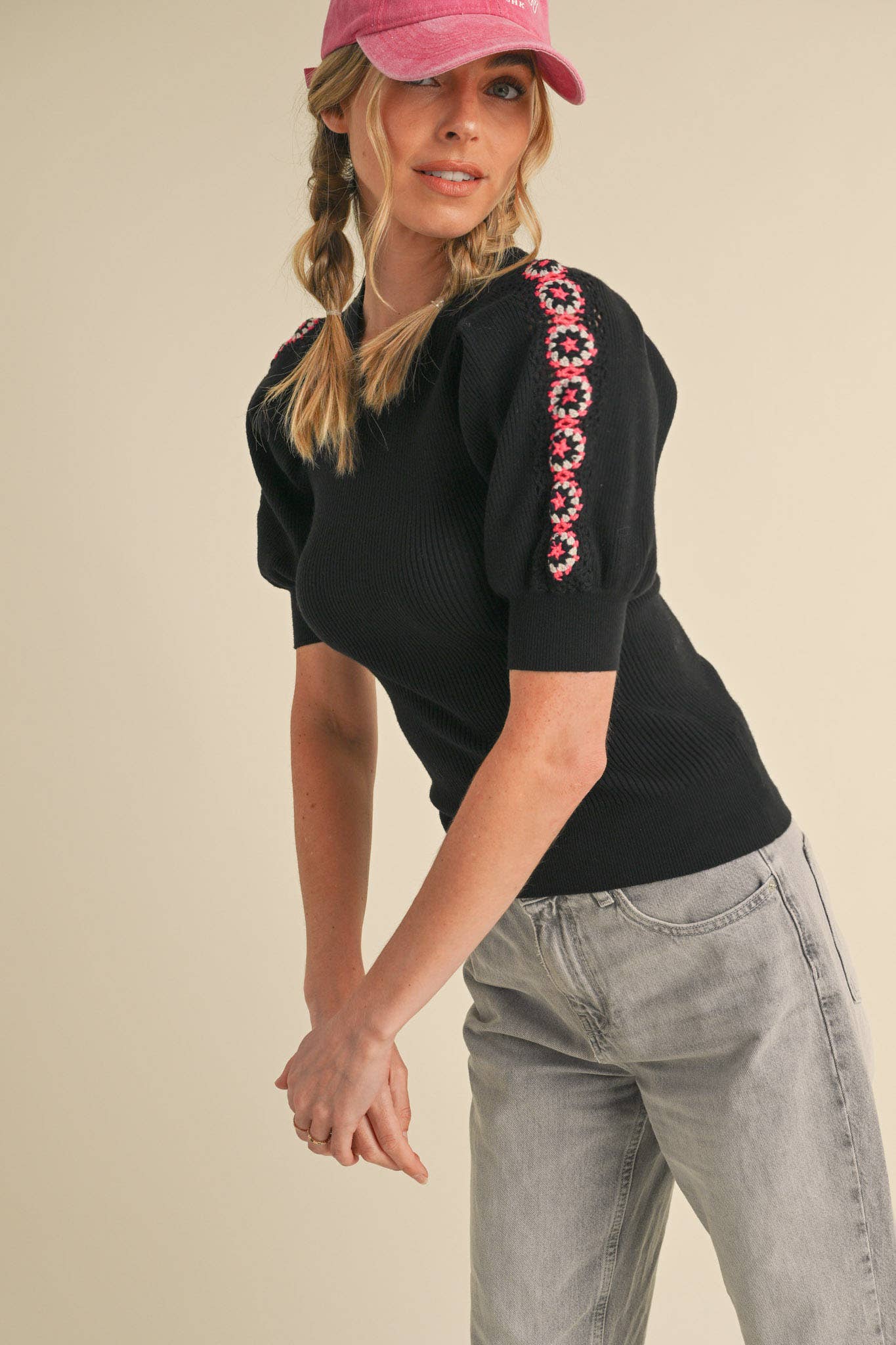 HAND-MADE CROCHET PUFF SLEEVE SWEATER: Black