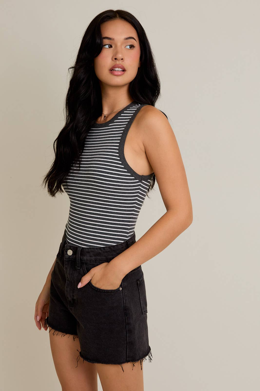 ROUND NECK SLEEVELESS STRIPE BODYSUIT: OLIVE-NAVY STRIPE / M
