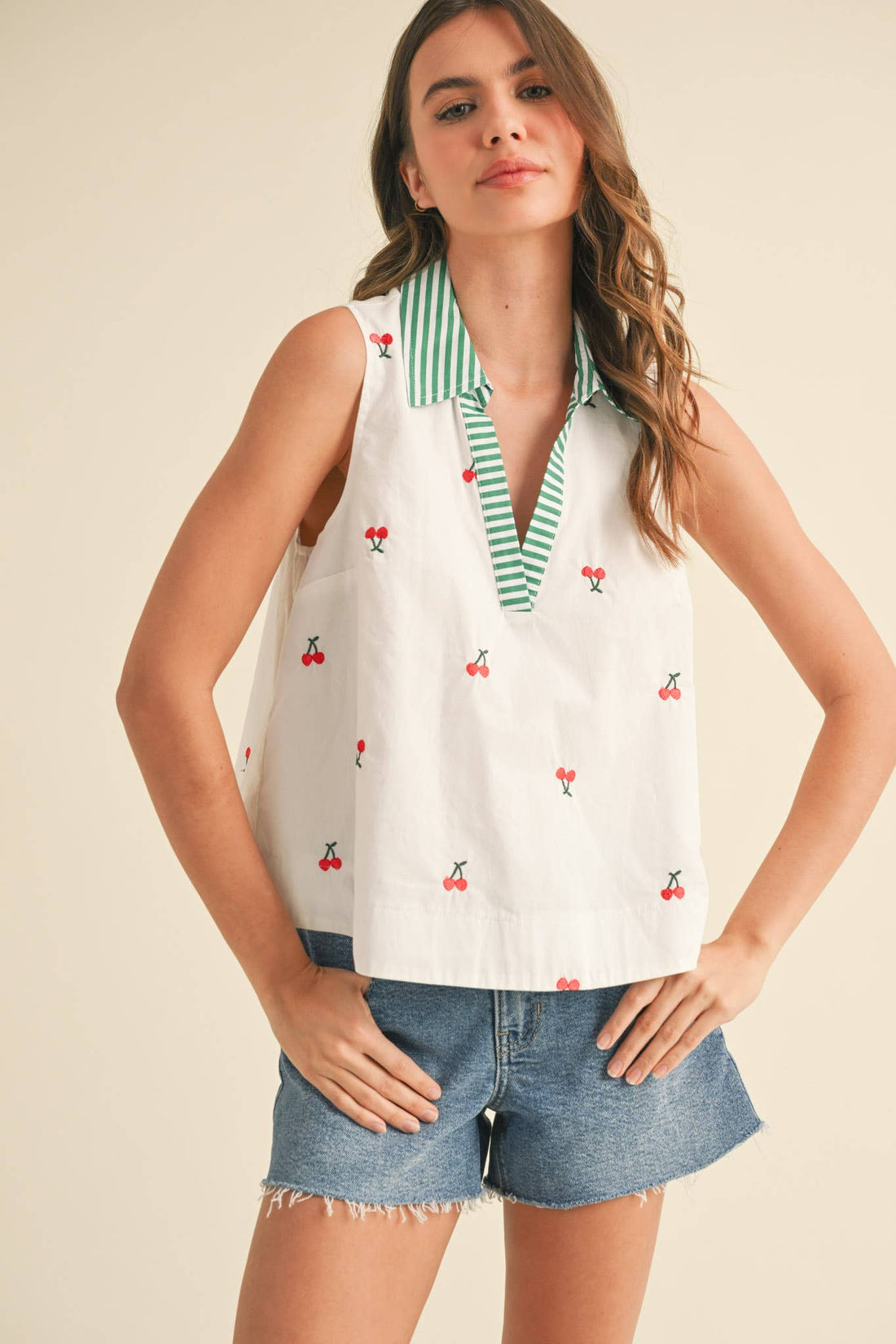 &amp;merci FRUIT EMBROIDERY COLLARED TANK  Cherry / size Small
