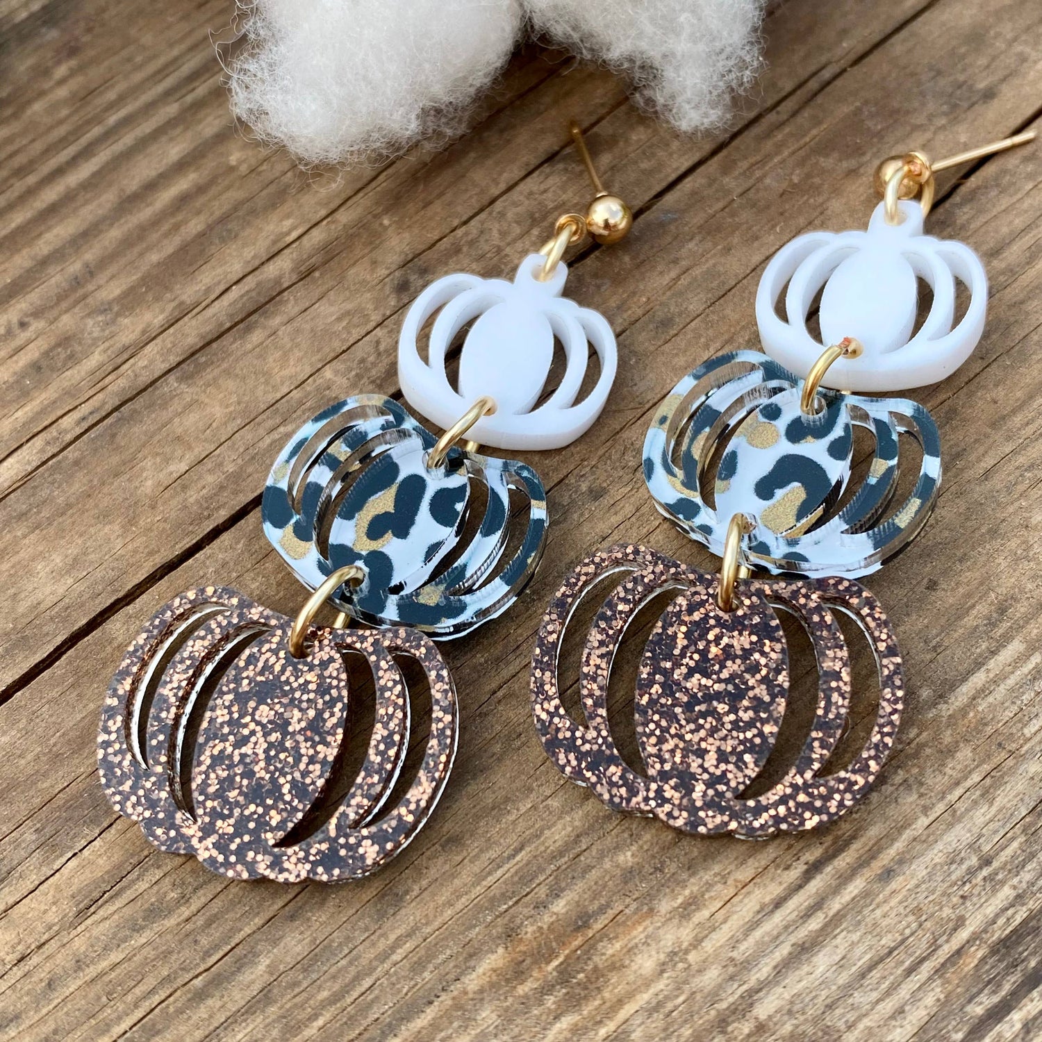 Wild Autumn Pumpkin Stacks