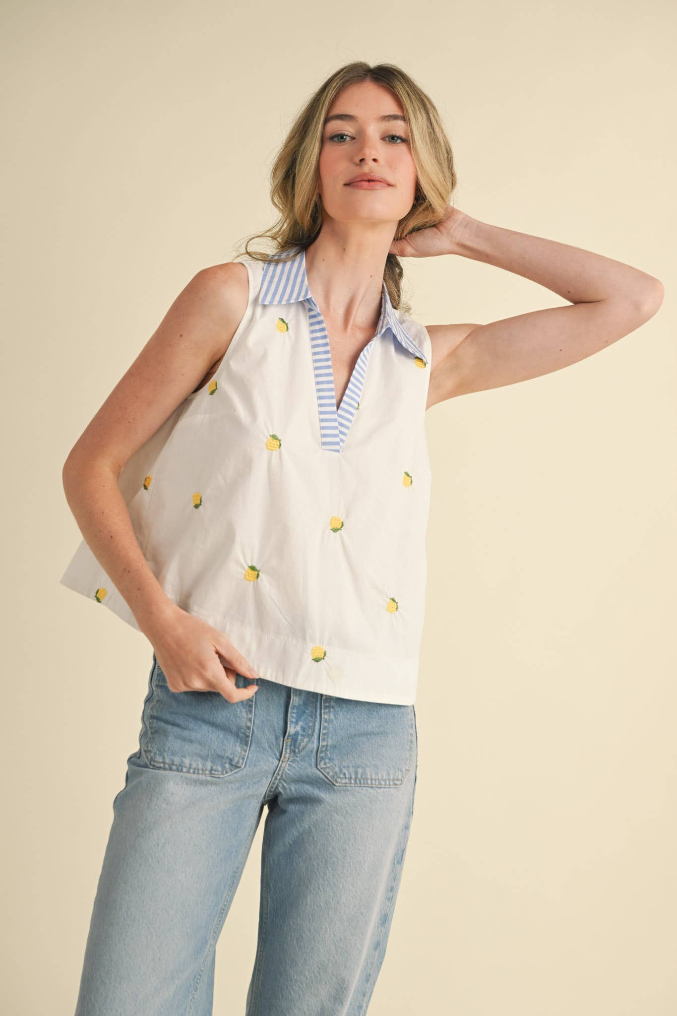 &amp;merci FRUIT EMBROIDERY COLLARED TANK  Cherry / size Small