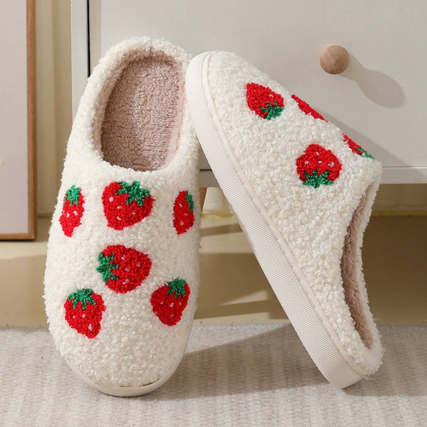 Comfy Fruit Slip-on Slippers : WATERMELON / M