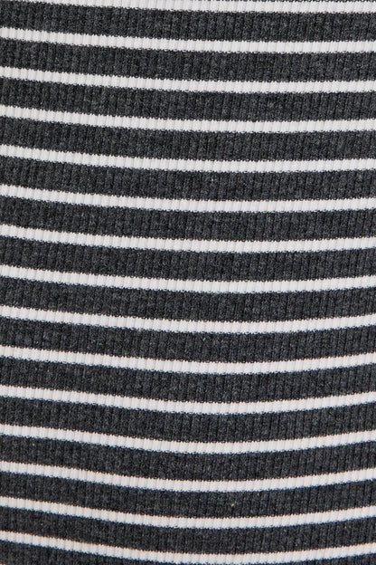 ROUND NECK SLEEVELESS STRIPE BODYSUIT: OLIVE-NAVY STRIPE / M