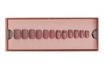 Square Short Press On Nails: First Kiss