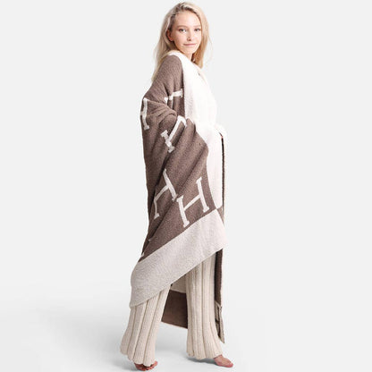 H Initial Monogram Patterned Reversible Throw Blanket: Black faux Hermes