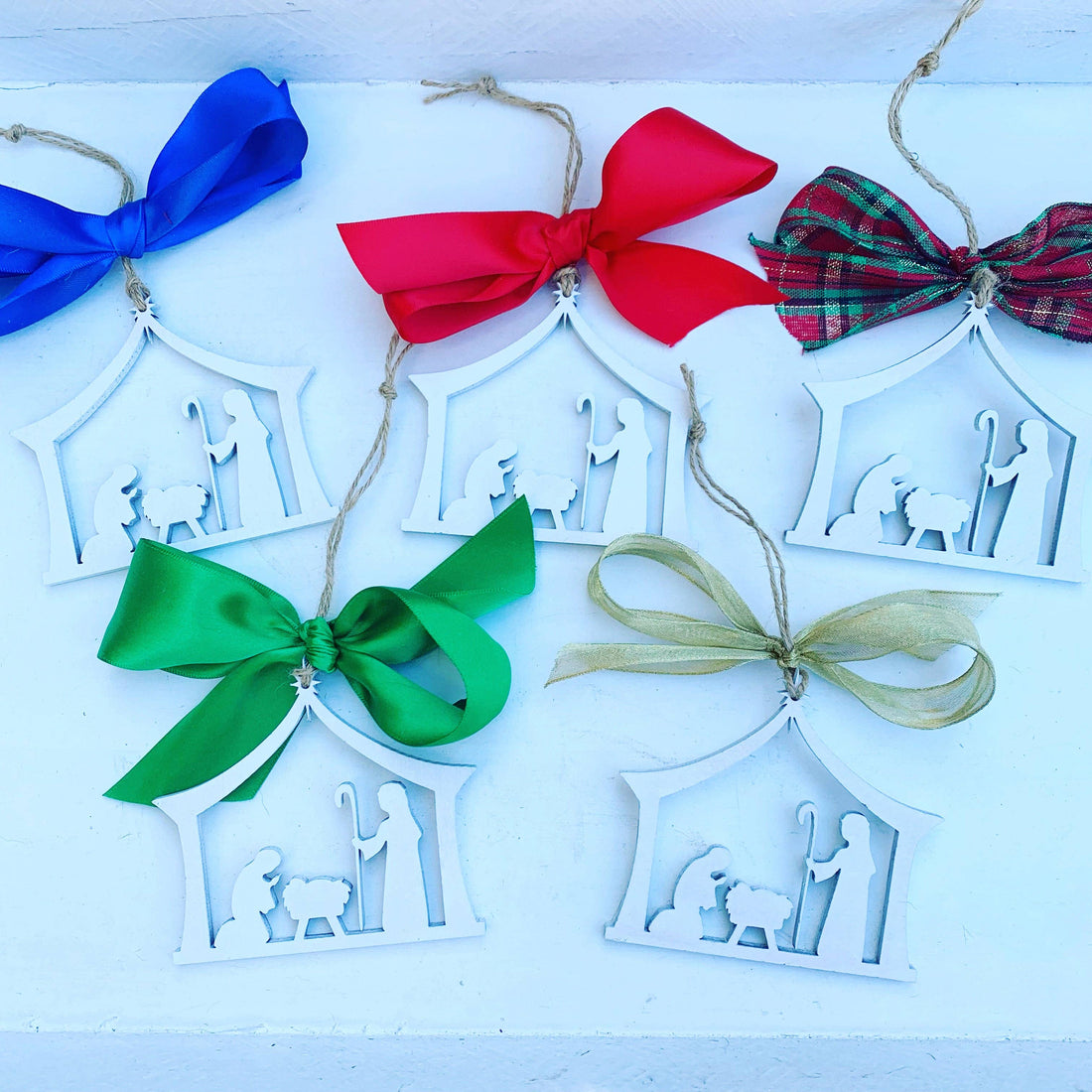 Nativity Ornament: Plaid Ribbon
