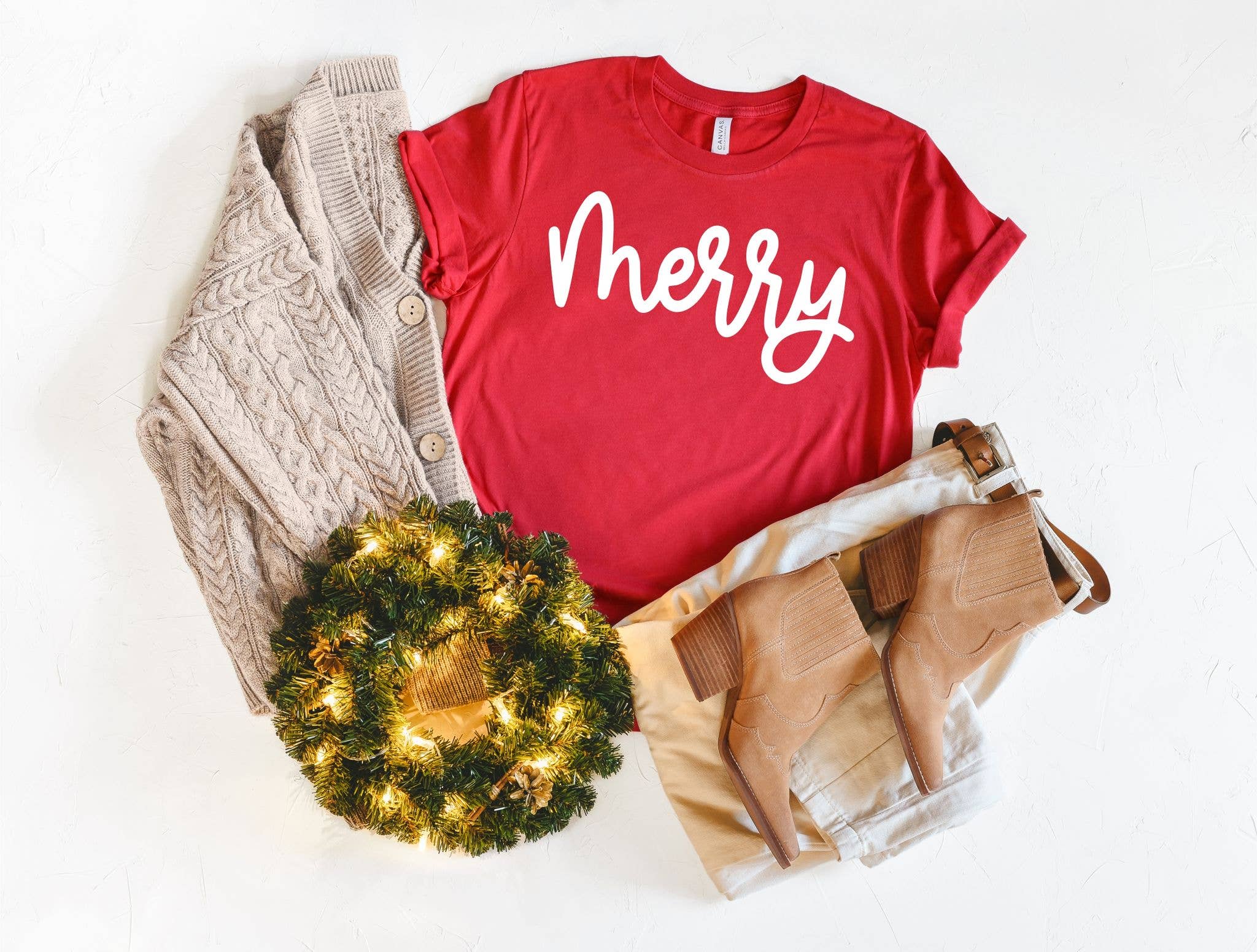 MERRY RED WHITE BLACK FRIDAY CHRISTMAS GRAPHIC TE: L