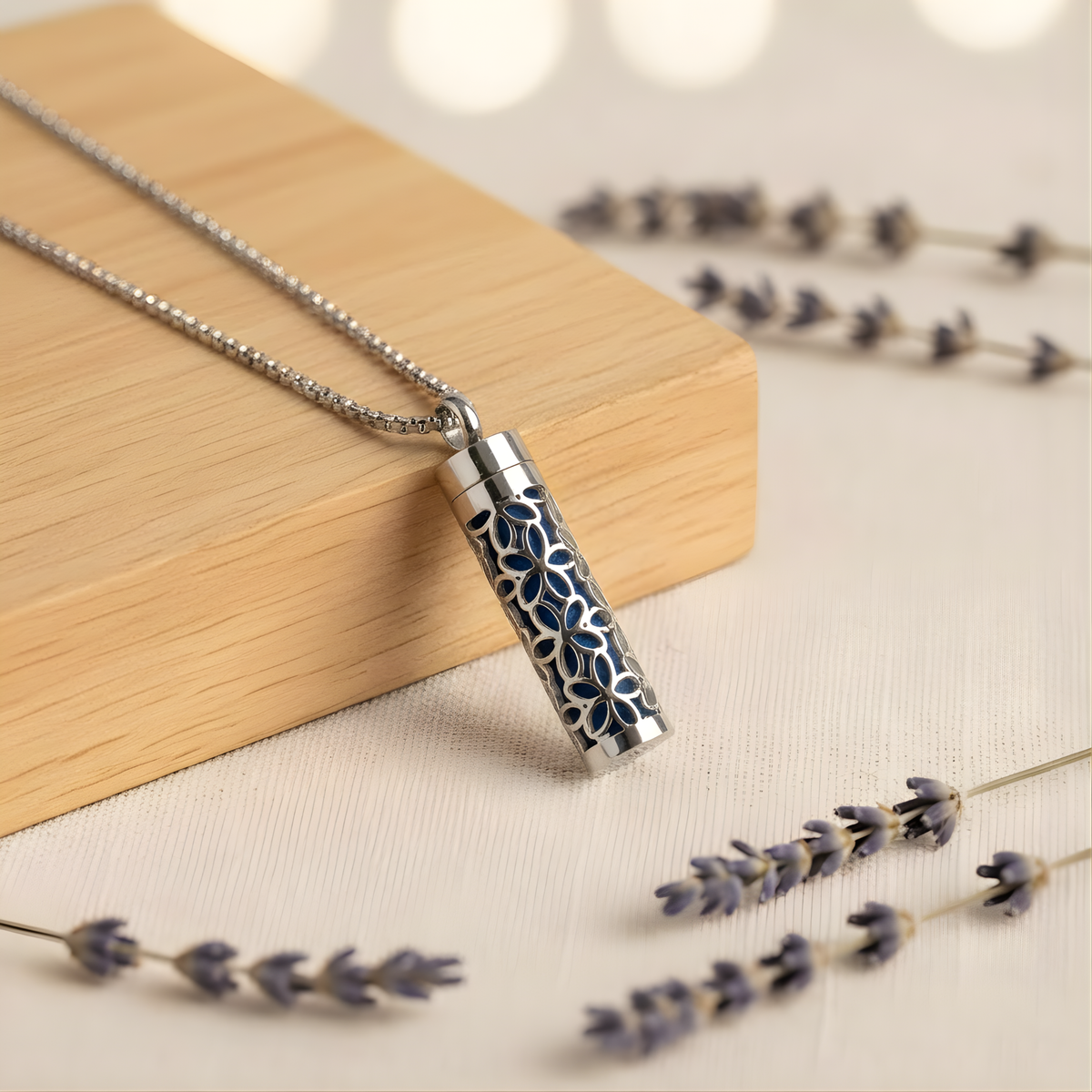 Flowers Essential Oil Diffuser Pendant