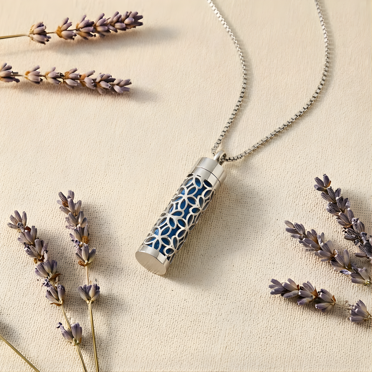 Flowers Essential Oil Diffuser Pendant