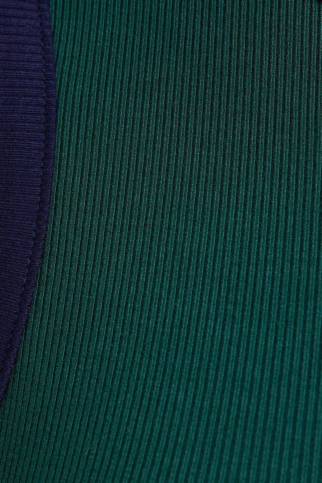 ROUND NECK SLEEVELESS RIBBED COLOR BLOCK BODYSUIT: DK GREEN-NAVY / M